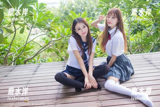 IMiss爱蜜社 - 白丝套图：酥小白教你如何穿出高冷优雅与可爱反差！