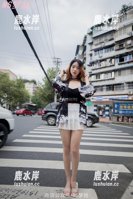MSLASS梦丝女神 - 梦素的复古楼写真，是秀色可餐还是无趣的摆设？