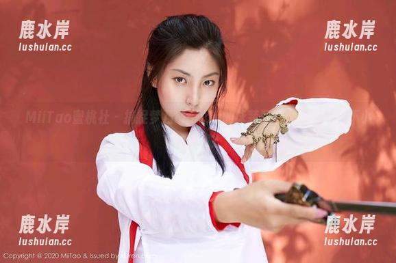 MiiTao蜜桃社 - 捕捉梦乃Mandy的泳装写真，难道是个不小的挑战？