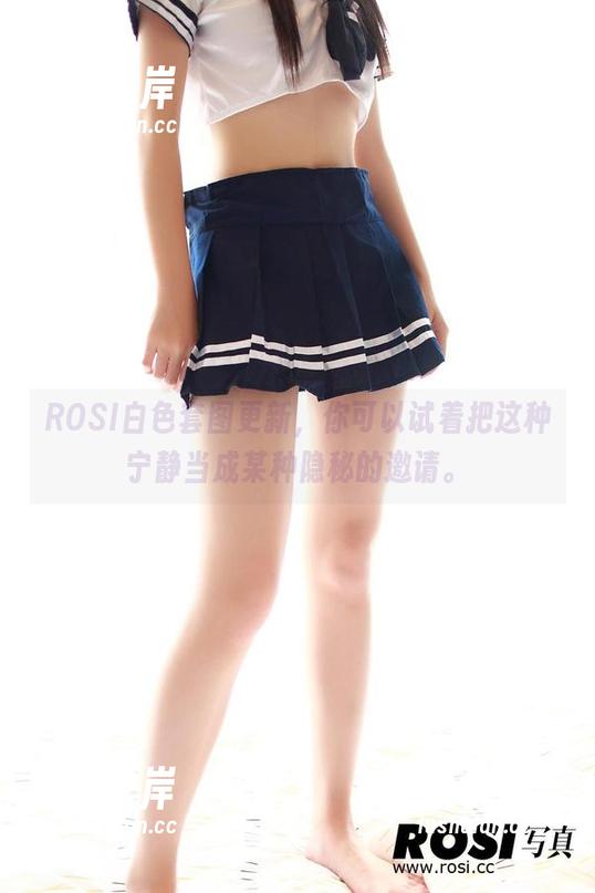 ROSI白色套图更新，你可以试着把这种宁静当成某种隐秘的邀请。