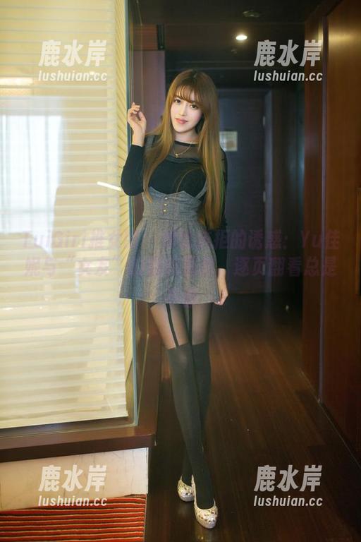 TuiGirl推女郎-Yu佳妮 TuiGirl推女郎 - 难以抗拒的诱惑:Yu佳妮与“女友”的图包福利,逐页翻看总是不够