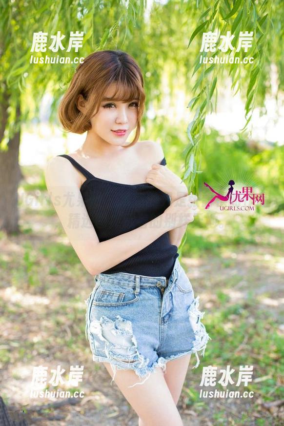 UGirls尤果网 - 镂空的只是张馥棋的作品，精选图库藏着的别样天地。