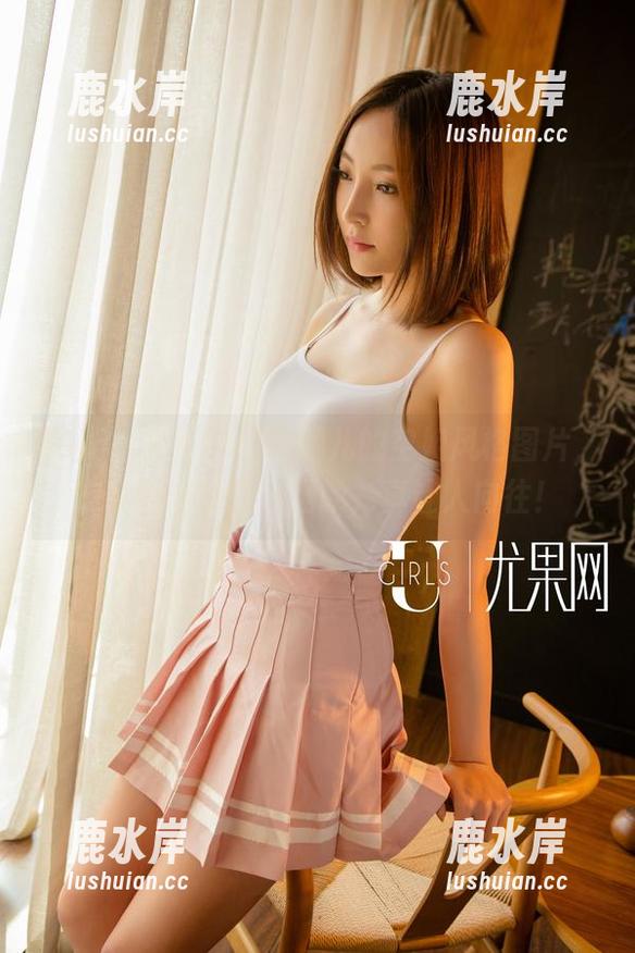 UGirls尤果网 - 李颜儿的空姐风格图片，在归途的那几分洒脱，真让人向往！