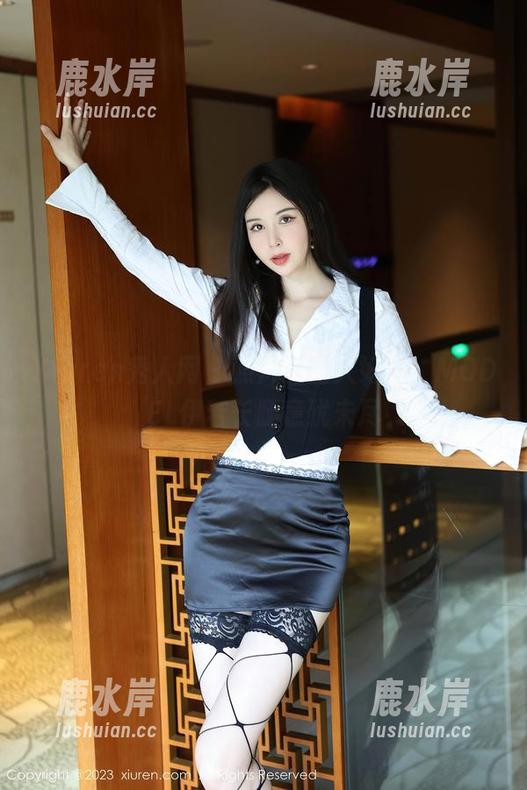 Xiuren秀人网 - 照片里的人好美，MODEL伊若长腿意犹未尽