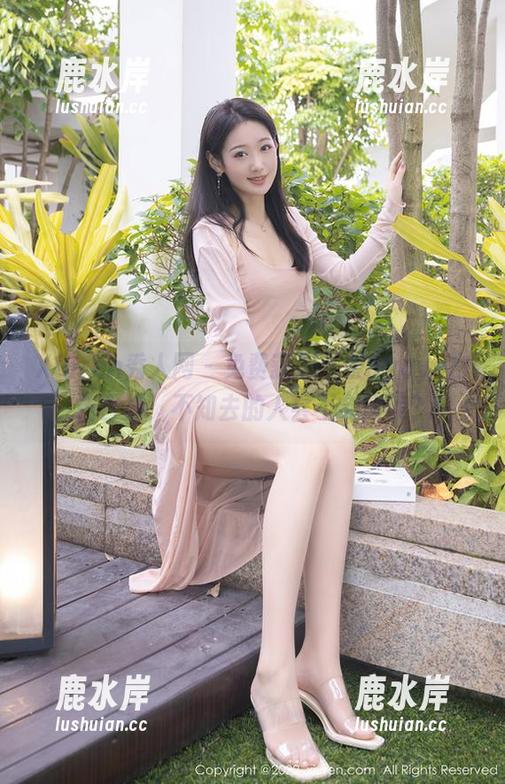 Xiuren秀人网 - 免费获取张优ayoyo白色合集，不知去的人会不会叫唤？