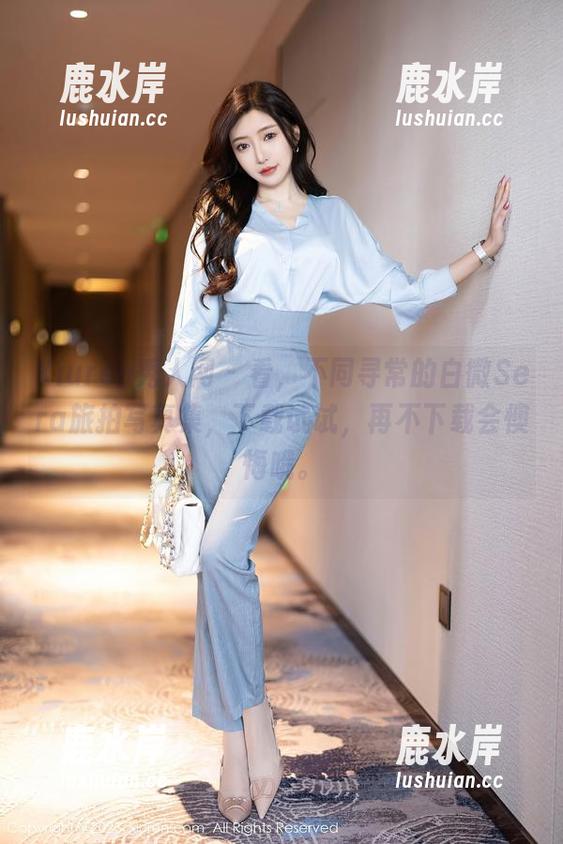Xiuren秀人网-白微Sera Xiuren秀人网 - 看,不同寻常的白微Sera旅拍写真集,下载试试,再不下载会懊悔哦。