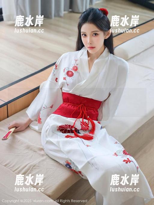 Xiuren秀人网 - 白芷yy的灰丝作品集，让原图说话不再无趣。