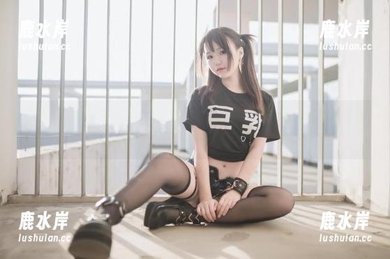 收了多少张，今晚看Yoko宅夏的斯卡哈教师合集前是否还要清理网盘？