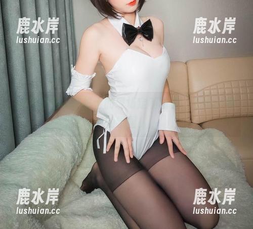 w黑米粥w w黑米粥w与护士的现场定制图集,不得不看的氛围!