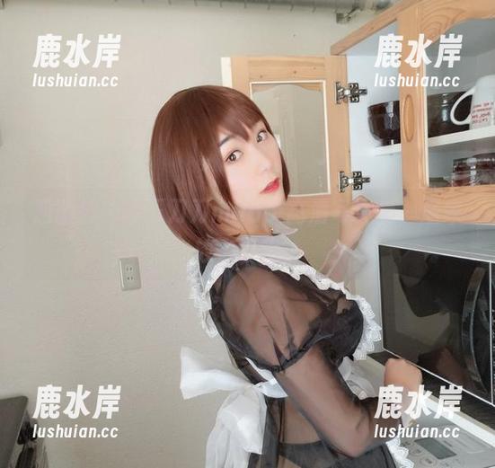 三刀刀miido 四面墙内的三刀刀miido-高清写真集,居家放飞自我。