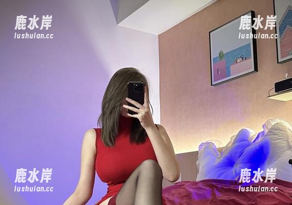 微密圈 - 高清合集：乙醇子的泳衣，果真有种吸引力