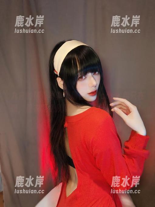 九言的镇海写真，黑白双人cos，我只在想，那衣服是从哪里搞来的，太赞了吧！
