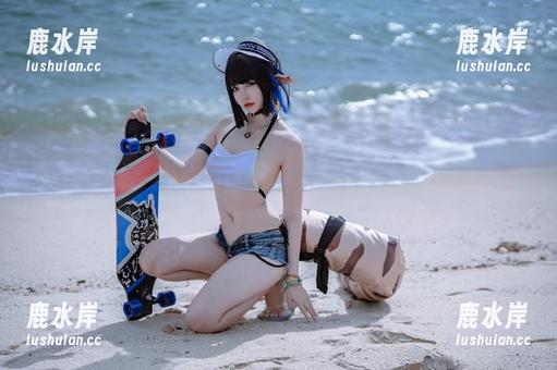 好奇二佐Nisa的私房自拍修女，把我的小心脏逗得扑通扑通
