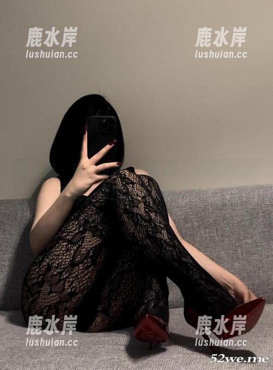微密圈 - 对镜而照，保守的二舅妈这妆容在线，难道我该向她取经？