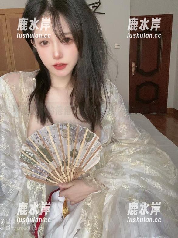 倦倦喵 不可思议的倦倦喵魅魔图库,感觉像是在幽暗的通道里探险!