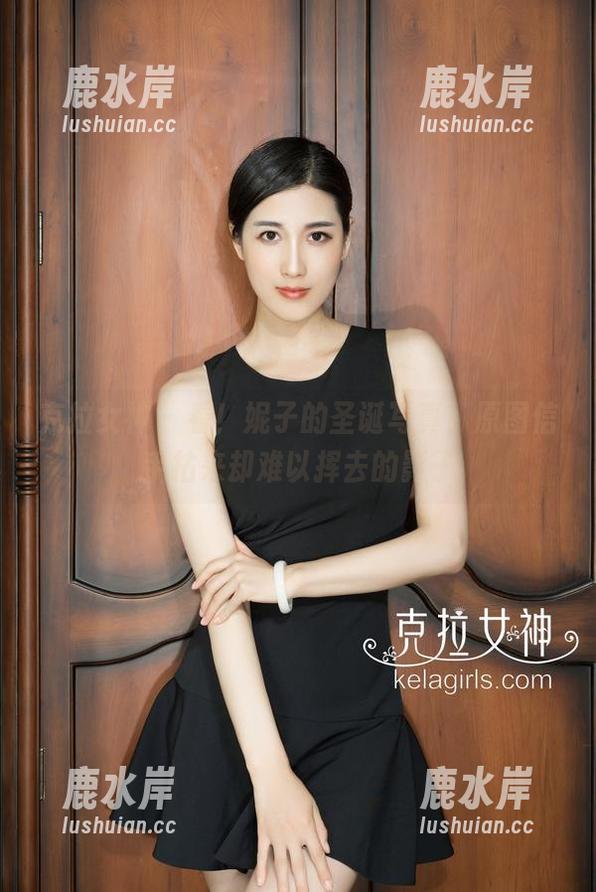 克拉女神 - 看！妮子的圣诞写真，原图信手拈来却难以挥去的影子