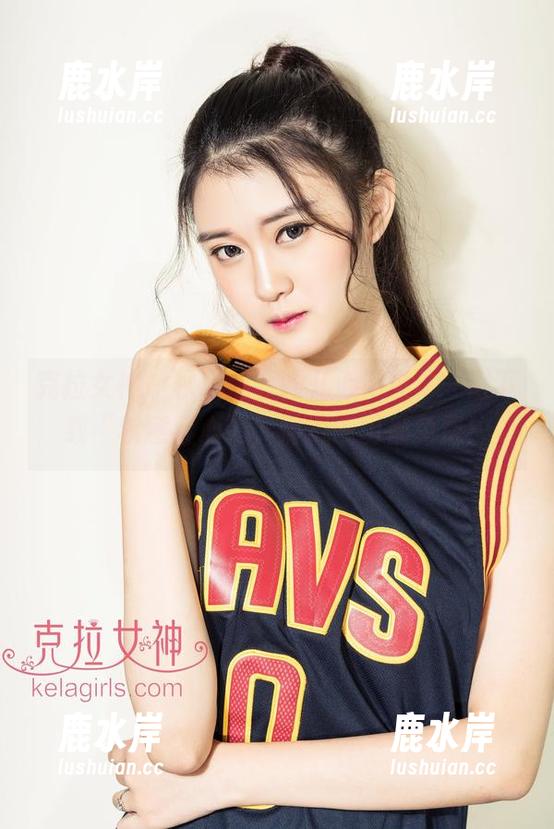 克拉女神 - 秋风起，颖儿心不停，一键下载“秋意春心”，情况一切都免费！