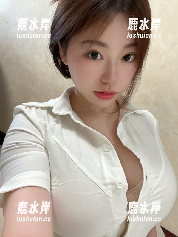 微密圈 - 图包警报：奶宝妹纸的连体衣，来检验你的审美了！
