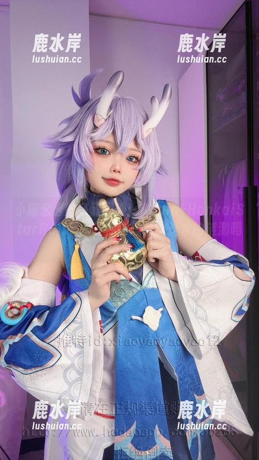 小瑶幺幺的高清图册：Robin–HonkaiStarRail有水？你能想象这是水的涟漪吗？