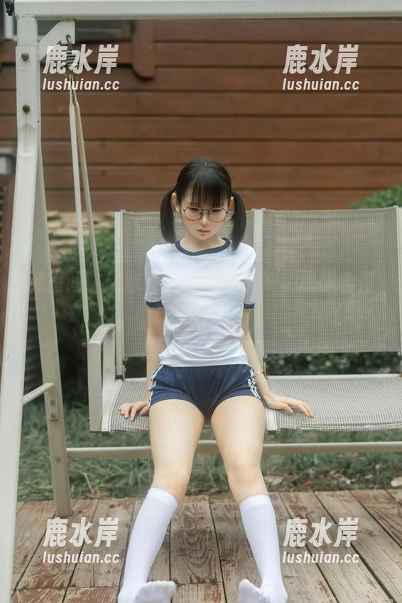 幼水铃衣 弹指间,幼水铃衣和她的妹妹,原图合集让人眷恋。