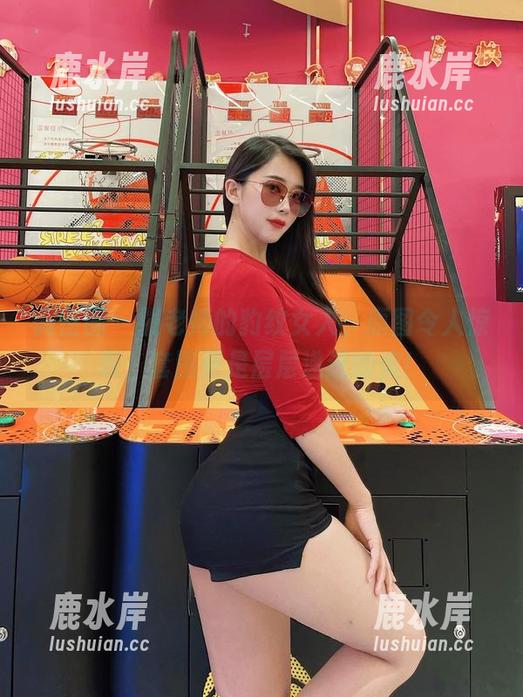 微密圈 - 张老师的豹纹女人，原图令人惊叹，套图更是层层递进的美！