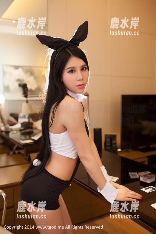 推女神 - 在高清图册中，绮里嘉ula的秘书日常，这辣味不止是在办公室哦！