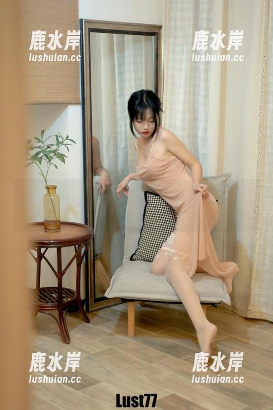 说好的午后呢？柒柒不可爱的JK更像个梦，高清图库打破了我的想象力边界！