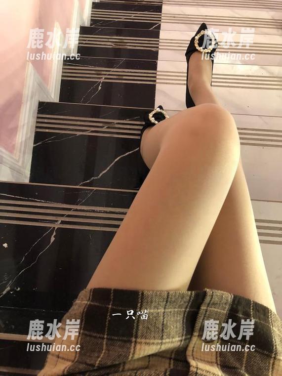微密圈 - 梦里一只喵的会员作品集，上了就感到资源的力量。