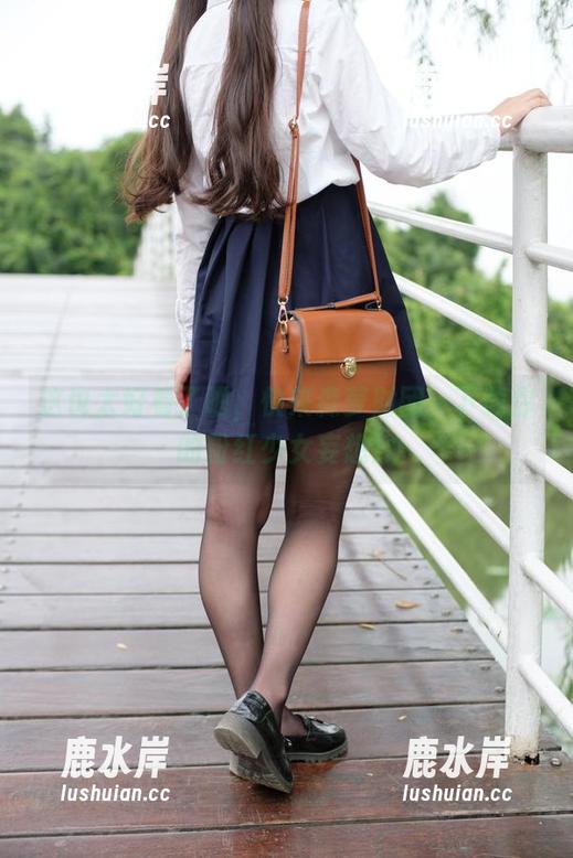 这也太好看了吧，快来森萝财团，下载你的粉红少女妄想！