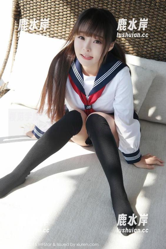 模范学院 - 水手服里的糯美子Mini，私房原图成就了一种无法言喻的美丽。