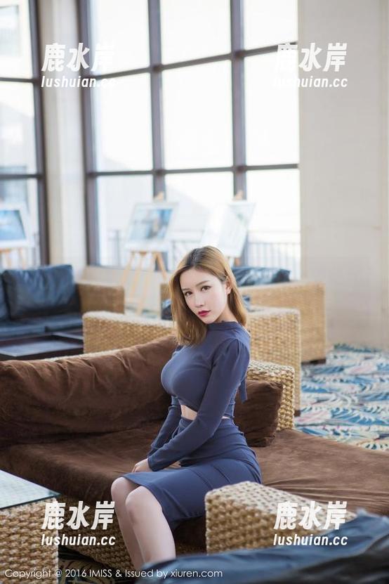 爱蜜社-小丽莎萌萌哒 爱蜜社 - 职业装线上的冒险:小丽莎萌萌哒带你解读这份图包的靓丽福利。