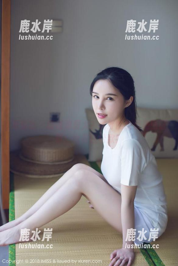 爱蜜社 - 谁说难度大？瑞妤的瑜伽美图证明：也有轻松款！