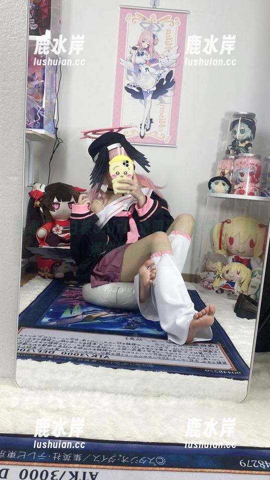 注意看！白栎Shirly透明福利的图片，满满的情绪流露。