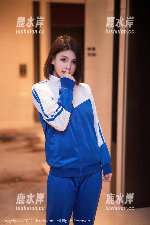 秀人网 - BABY_柒的美图，想用纯白开个party，尽管我先得洗衣服。