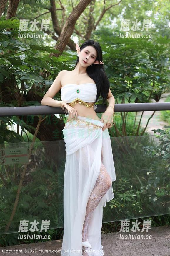 秀人网 - 从今天起，养乐多Doll的高跟鞋全套下载只为你！