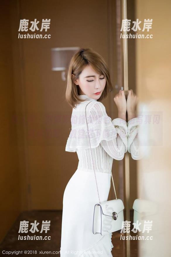 秀人网 - 刘婷婷的修女角色，高清写真闪瞎你的眼，教堂这下够热闹了！