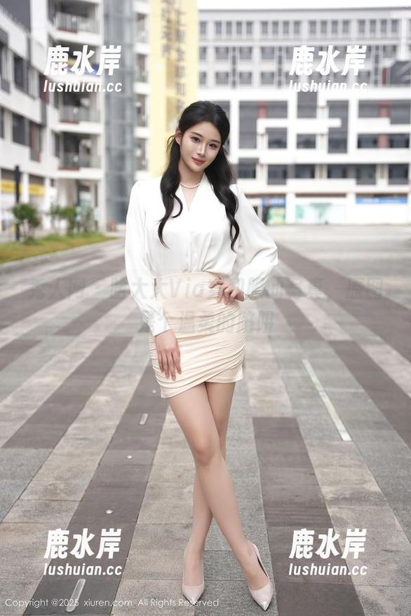 秀人网 - 晗大大Via穿和服的写真，原图是个温柔的陷阱