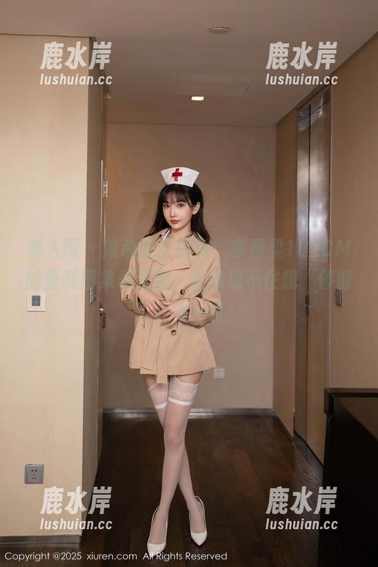 秀人网-李雅柔182CM 秀人网 - 滚动条不够用,李雅柔182CM的圣诞图集和资源,让我忍不住想“停留”在每一页!