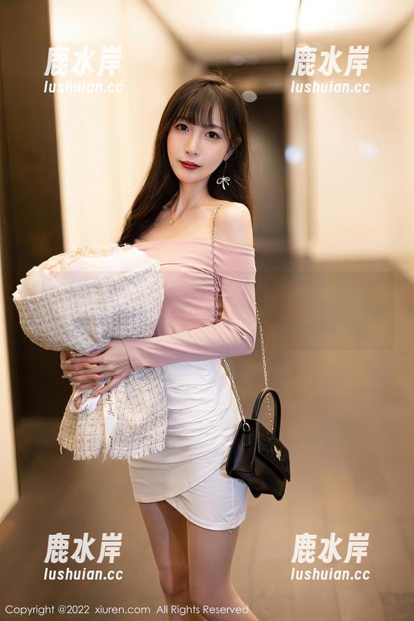 秀人网 - 看白甜的泳衣美图，谁还在意海水的咸味啊！