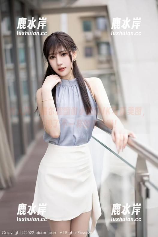 秀人网 - 偶尔翻翻谢小蒽的JK写真美图，发现了不一样的青春啊！