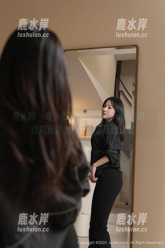 秀人网 - 喔，陈巧蓓isabella又来啦！这高清裤里丝可真是别出心裁