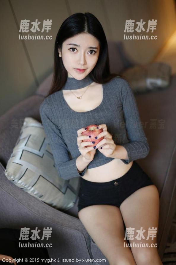 美媛馆 - 在网袜的诱惑间，Vetiver嘉宝贝儿又带来一波更新！