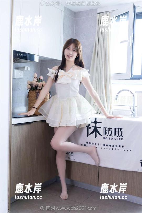袜啵啵 - 一看就停不下来的小甜豆布鞋精选，原地转圈也不累