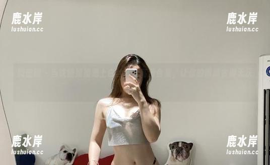 微密圈 - 当铁锤姐姐遇上白丝，全高清合集，让你的眼睛贪得无厌！