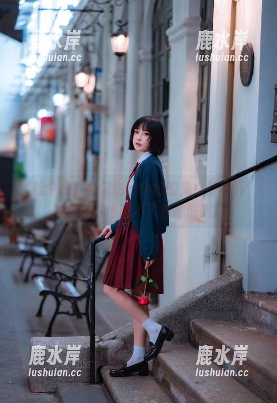 就吐个槽，阿包也是兔娘的兔女郎写真，照片再好也防不了我乱联想。