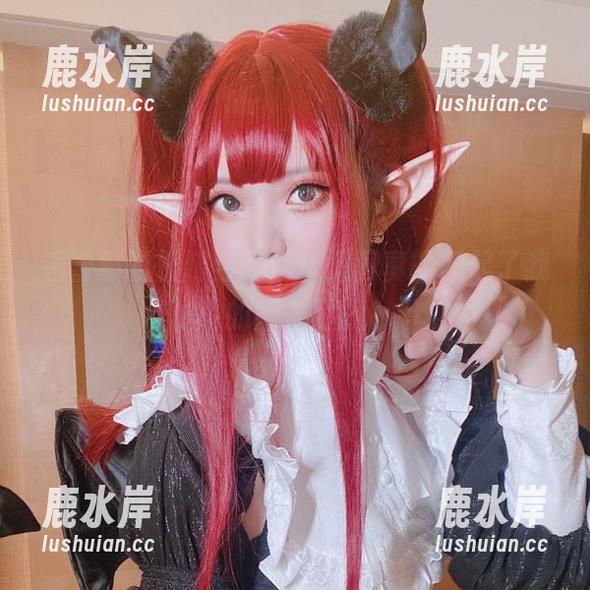 看雪猫的长腿合集，恍惚间真的想起了我的两条腿。