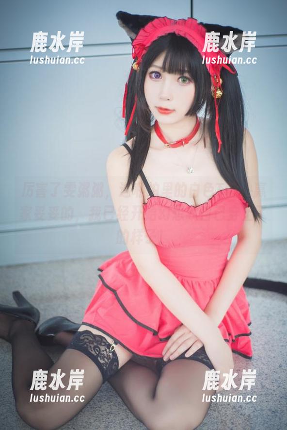 厉害了雯粥粥，这私拍里的白色T恤，赢家妥妥的，我已经开始幻想我自己穿上了的样子！