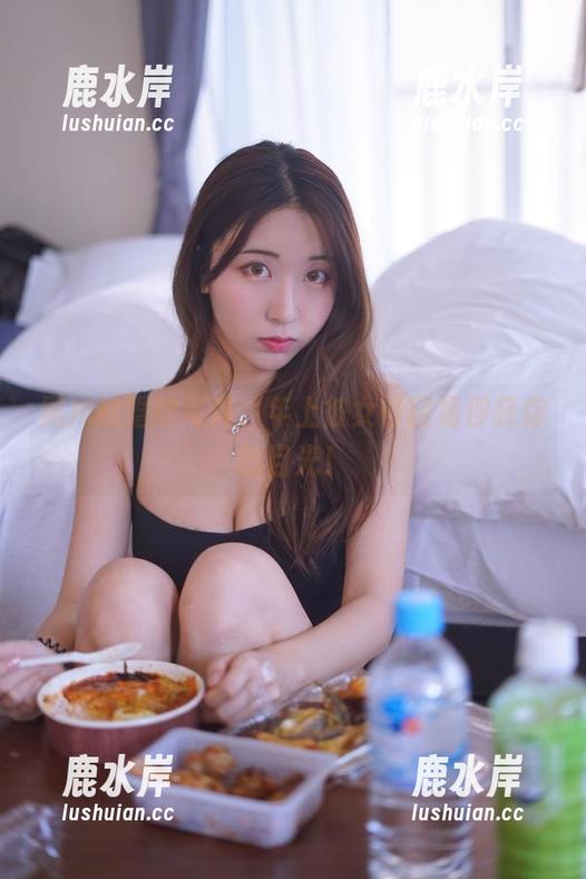 黑川 黑川的婚纱写真,年上彼女可轻易俘获你的目光!